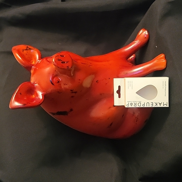 Makeup Drop - Picture 1 of 3